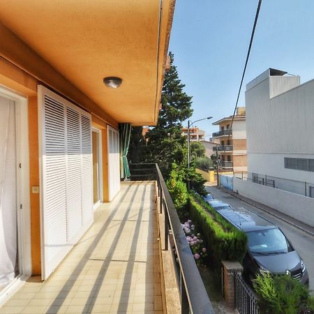 Big Apartment Caprabo Lloret de Mar Kültér fotó